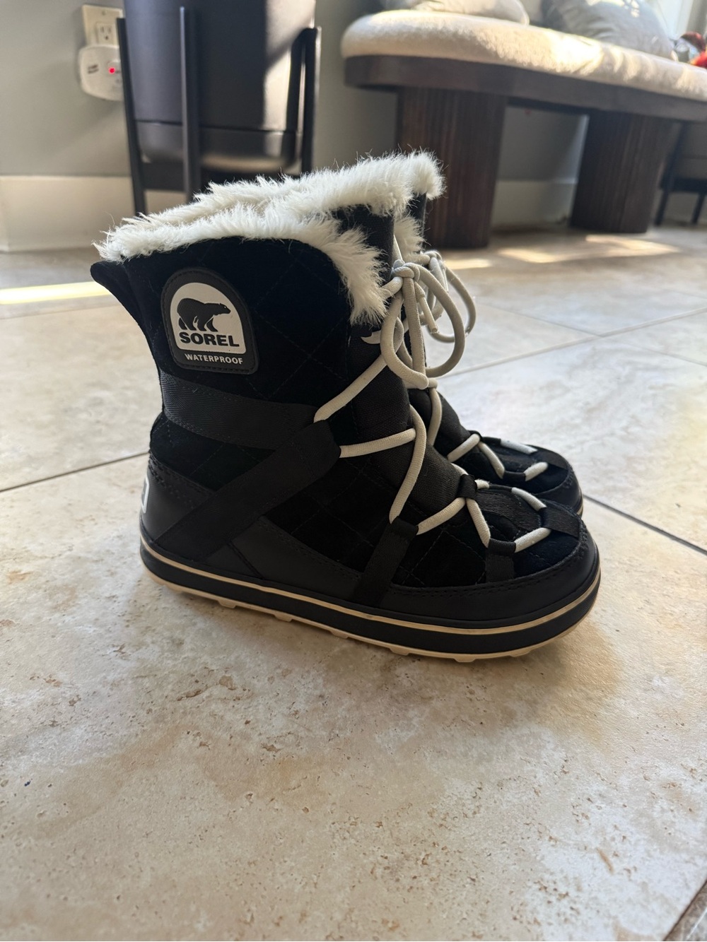 Sorel Glacy Explorer boots size 7
